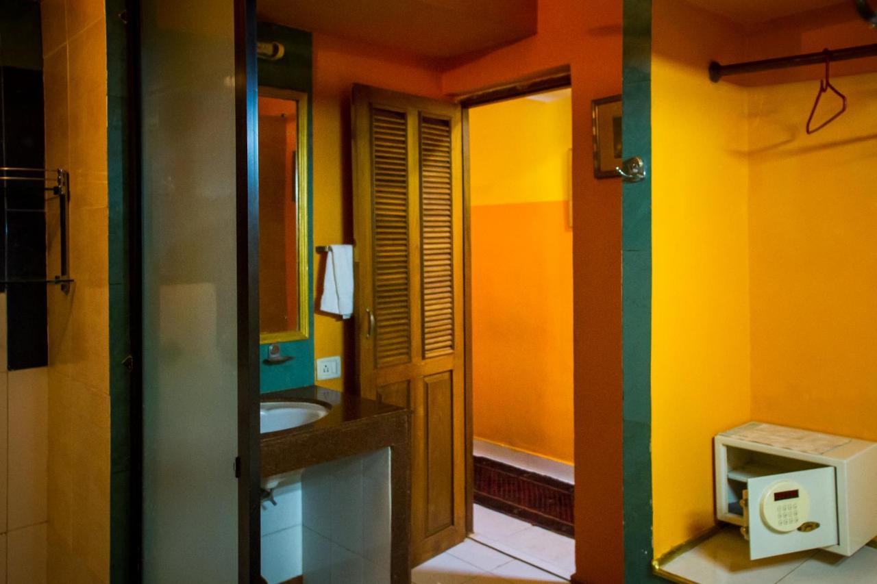 Papa Jolly Eco Resort-Near Morjim Beach Экстерьер фото