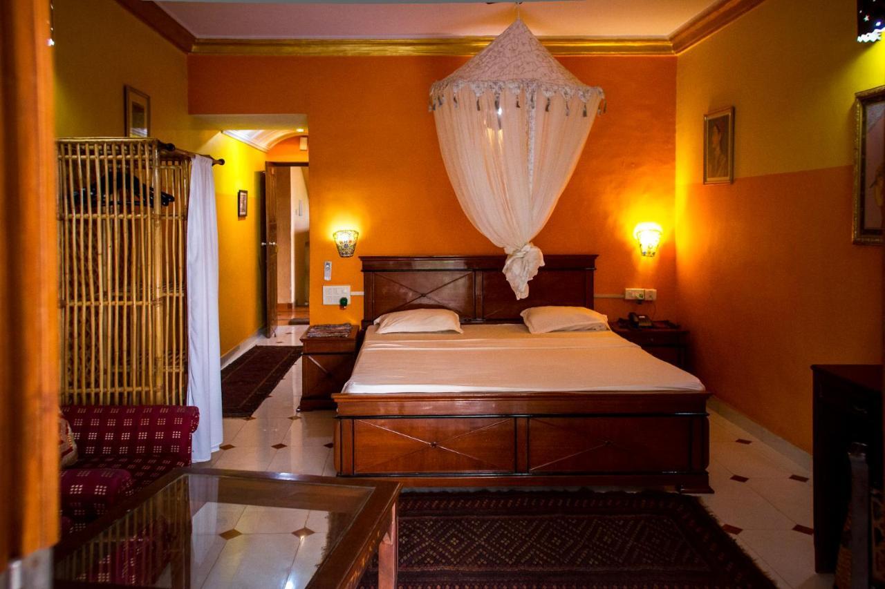 Papa Jolly Eco Resort-Near Morjim Beach Экстерьер фото