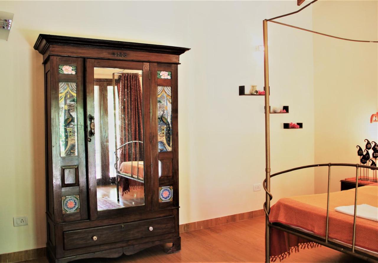 Papa Jolly Eco Resort-Near Morjim Beach Экстерьер фото