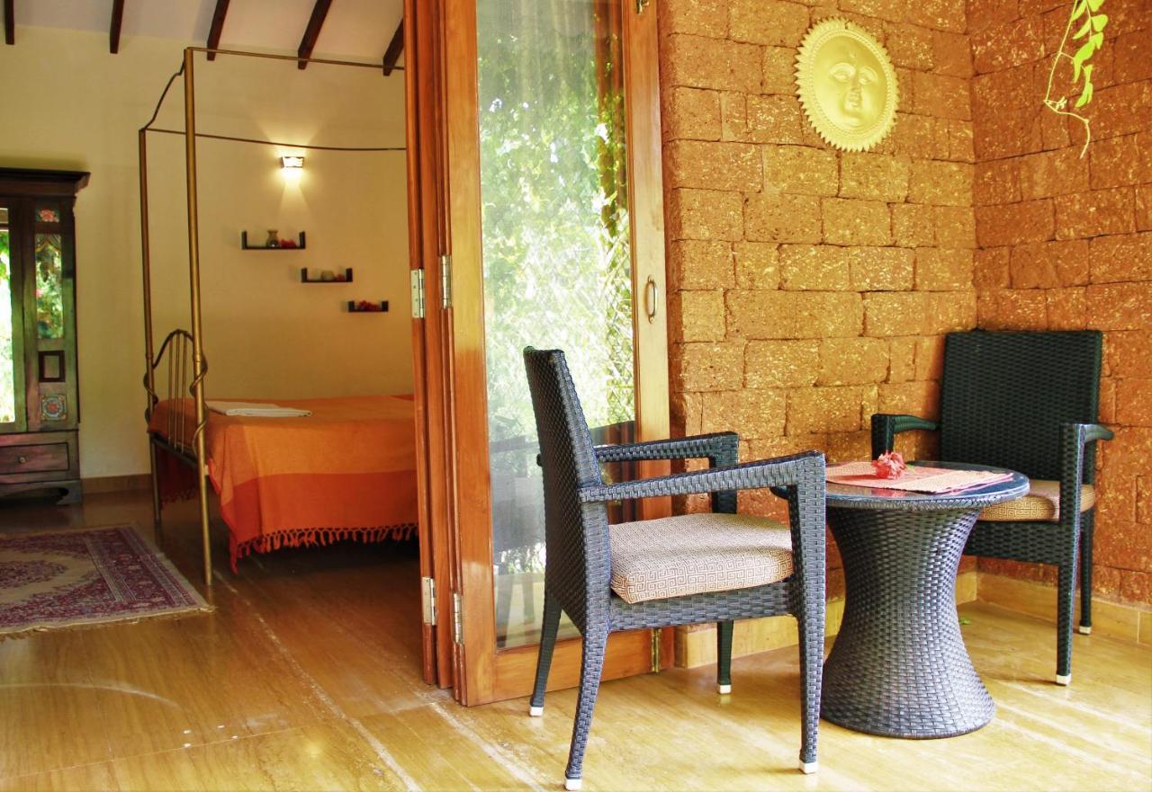 Papa Jolly Eco Resort-Near Morjim Beach Экстерьер фото